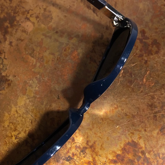 The Row x Linda Farrow Navy Sunglasses Cat eye - Picture 5 of 6